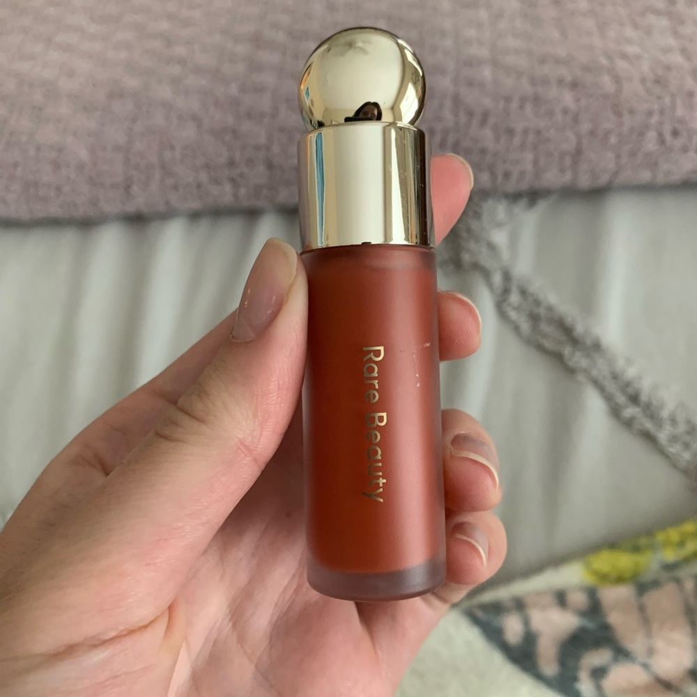 Rare Beauty Blush in shade love